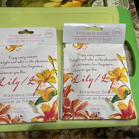 Two Sets of 2 Lily Fragrance Sachets! (4 Total) - Picture 2 of 2